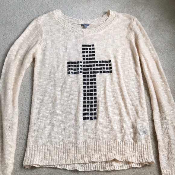 Cross top - Picture 1 of 3